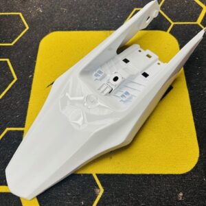 SURRON HYPER BEE REAR MUDGUARD - WHITE