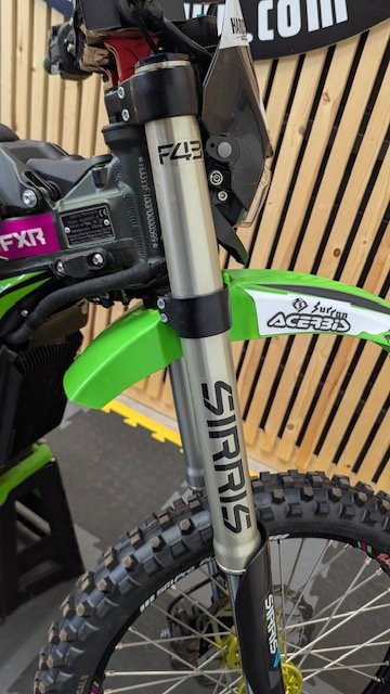 SURRON ULTRA BEE X ENDURO SIRRIS