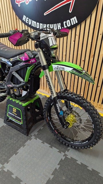 SURRON ULTRA BEE X ENDURO SIRRIS